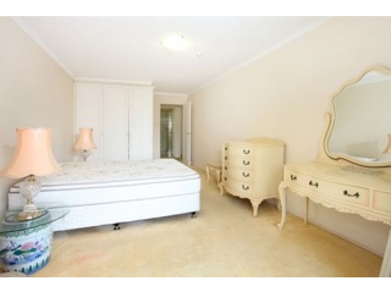 7/33 Thornton Street, Surfers Paradise QLD 4217