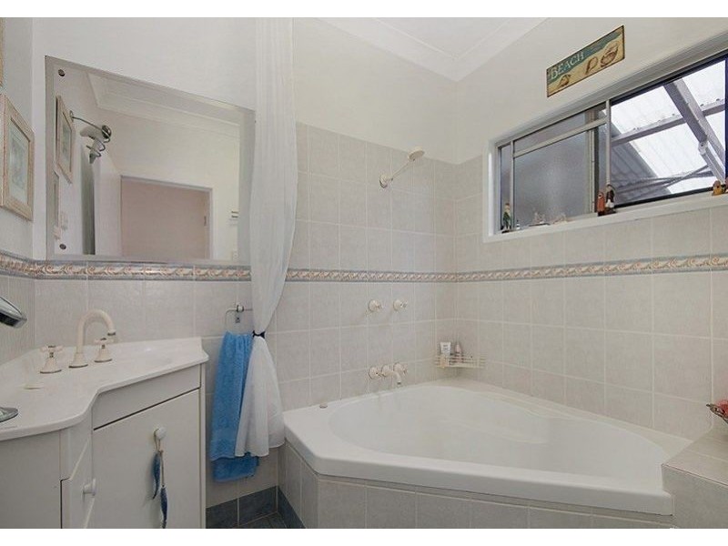 34 Maple St, Wavell Heights QLD 4012