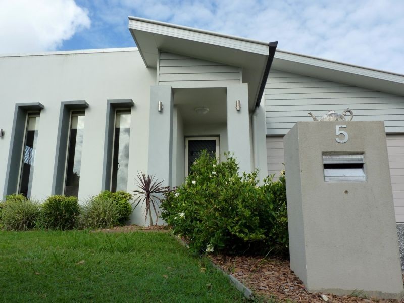 5 Bainbridge Circuit, Sippy Downs QLD 4556