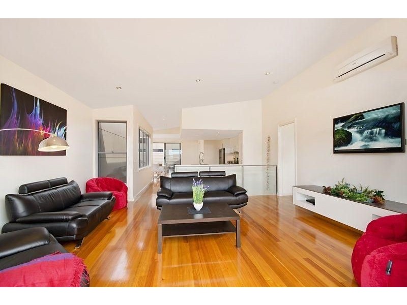 2/58-60 Lochard Drive, Torquay VIC 3228
