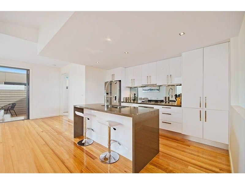 2/58-60 Lochard Drive, Torquay VIC 3228