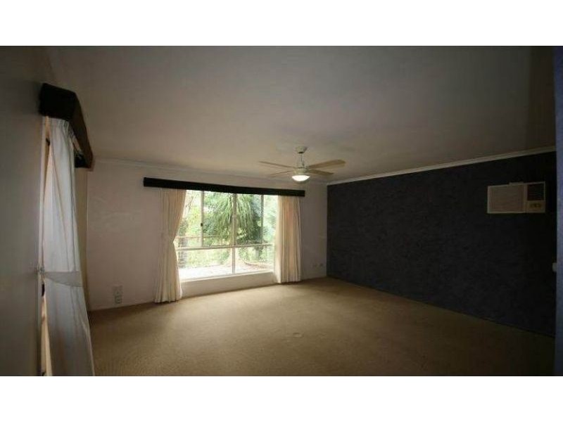 38 Old Veteran Road, Veteran QLD 4570