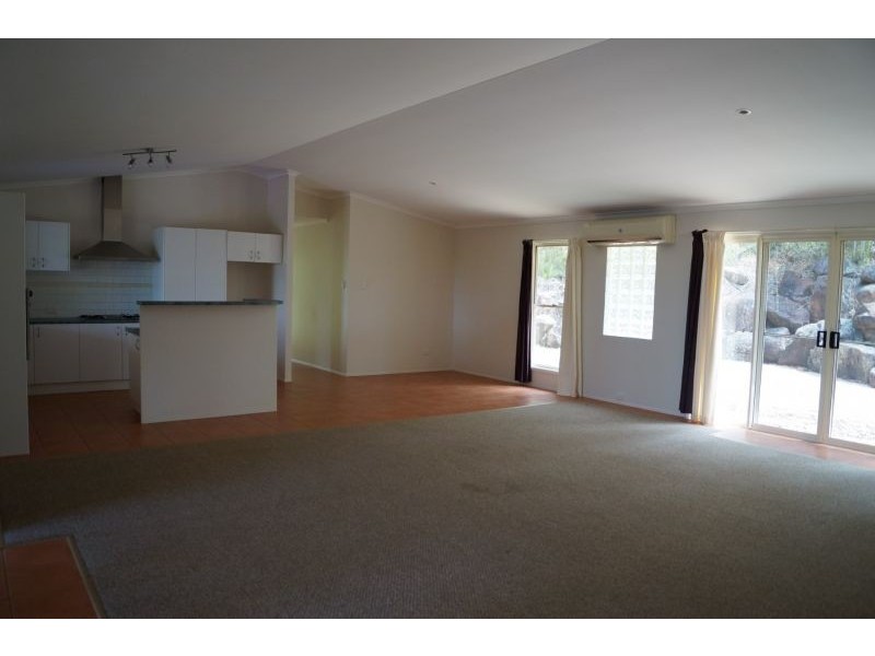 38 Old Veteran Road, Veteran QLD 4570