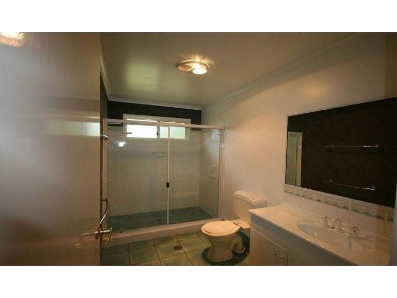38 Old Veteran Road, Veteran QLD 4570