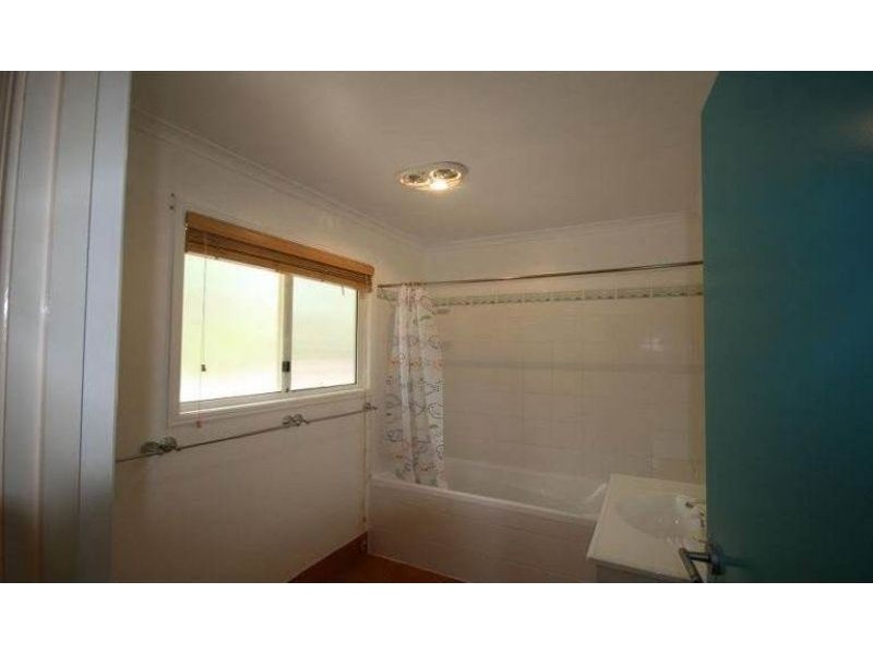 38 Old Veteran Road, Veteran QLD 4570