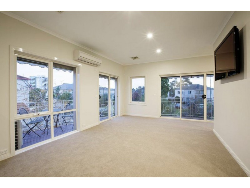 6 Morley Mews, Port Melbourne VIC 3207