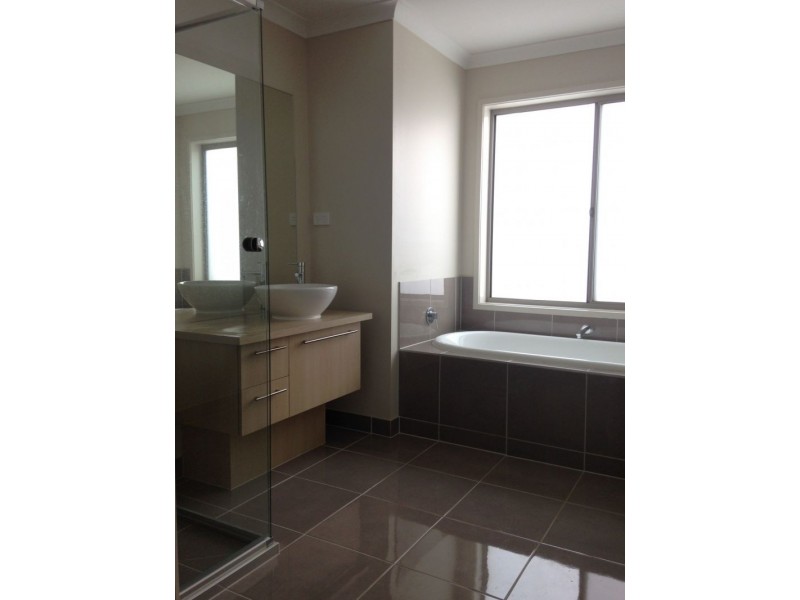 14 Tracken Terrace, Grovedale VIC 3216