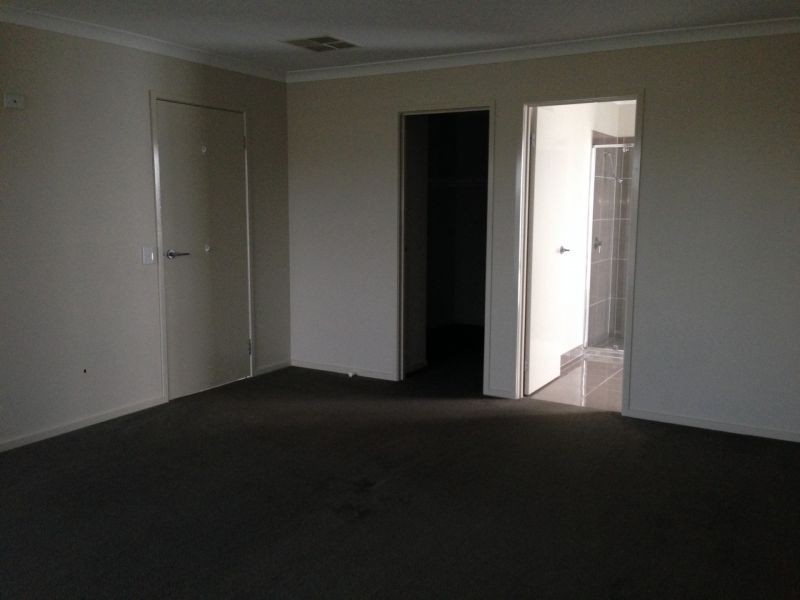 14 Tracken Terrace, Grovedale VIC 3216