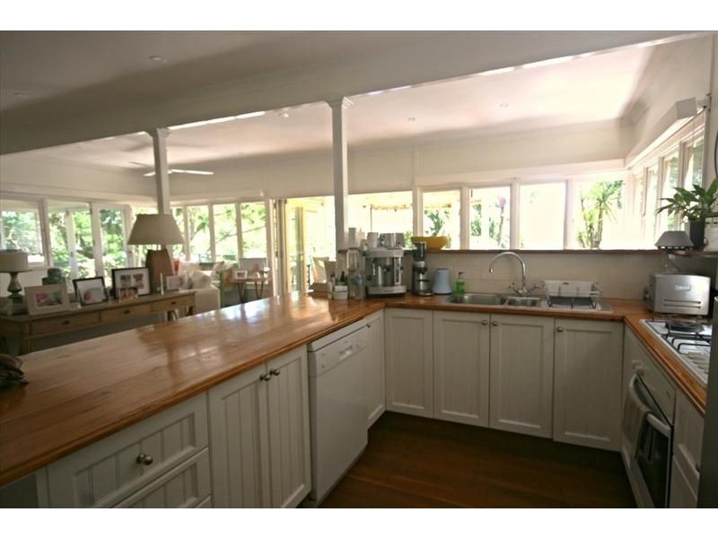 8 Hilltop Road, Avalon Beach NSW 2107