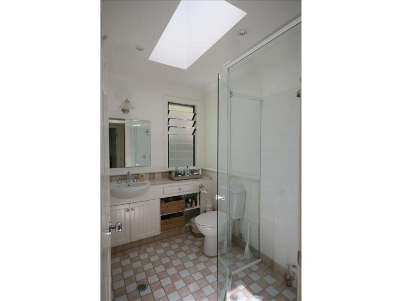 8 Hilltop Road, Avalon Beach NSW 2107