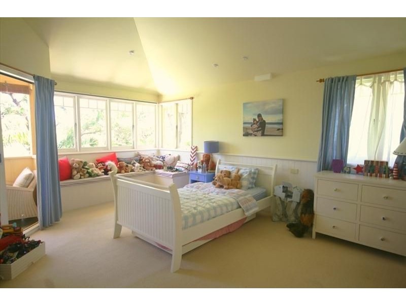 8 Hilltop Road, Avalon Beach NSW 2107