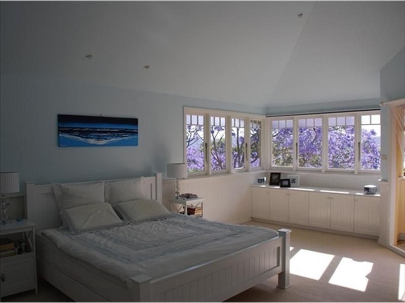 8 Hilltop Road, Avalon Beach NSW 2107