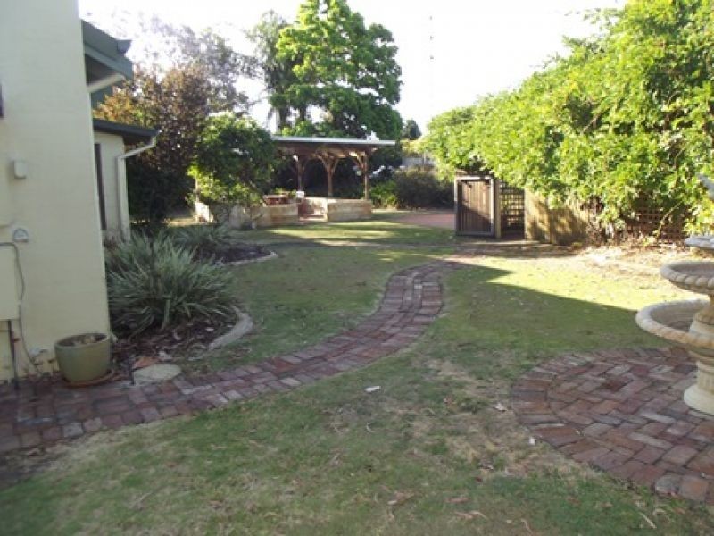 25 Wethered Street, Leeming WA 6149