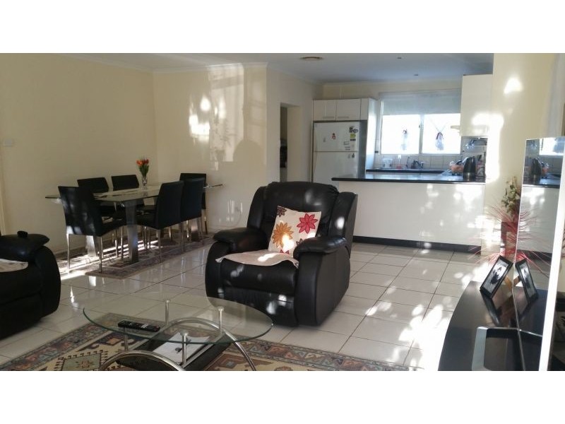 4 Peacock Road, Elizabeth Downs SA 5113