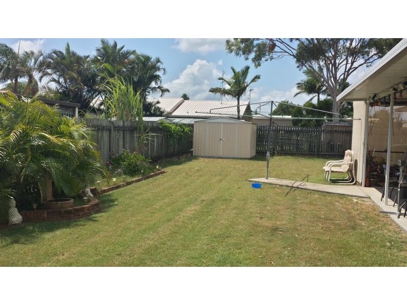 32 Michelle Drive, Point Vernon QLD 4655