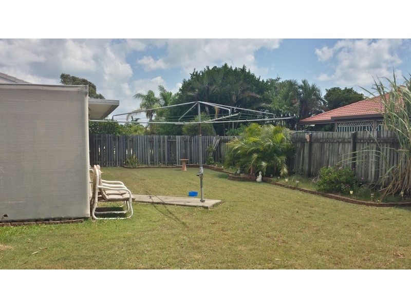32 Michelle Drive, Point Vernon QLD 4655