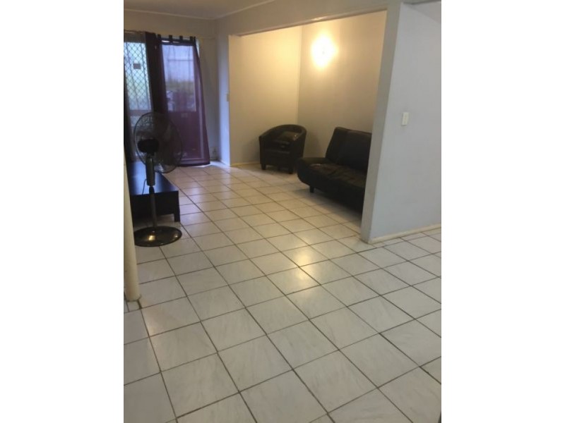 2/136 Mount Gravatt-capalaba Rd, Upper Mount Gravatt QLD 4122