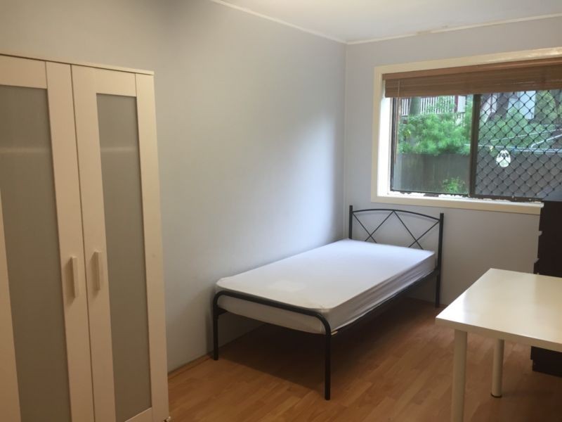 2/136 Mount Gravatt-capalaba Rd, Upper Mount Gravatt QLD 4122