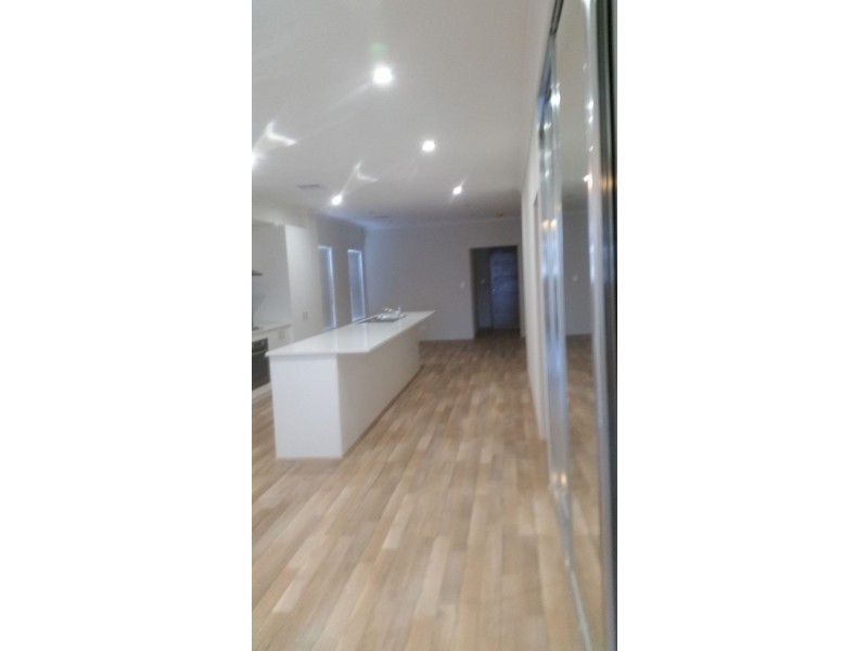 113 Cinnabar Dr, Eglinton WA 6034