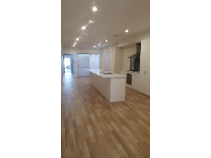 113 Cinnabar Dr, Eglinton WA 6034