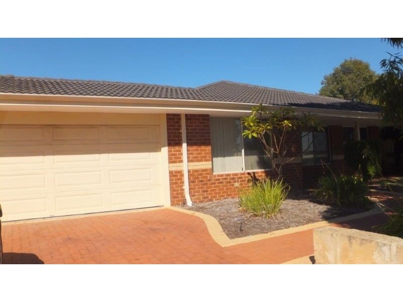 76 St Stephens Crescent, Tapping WA 6065