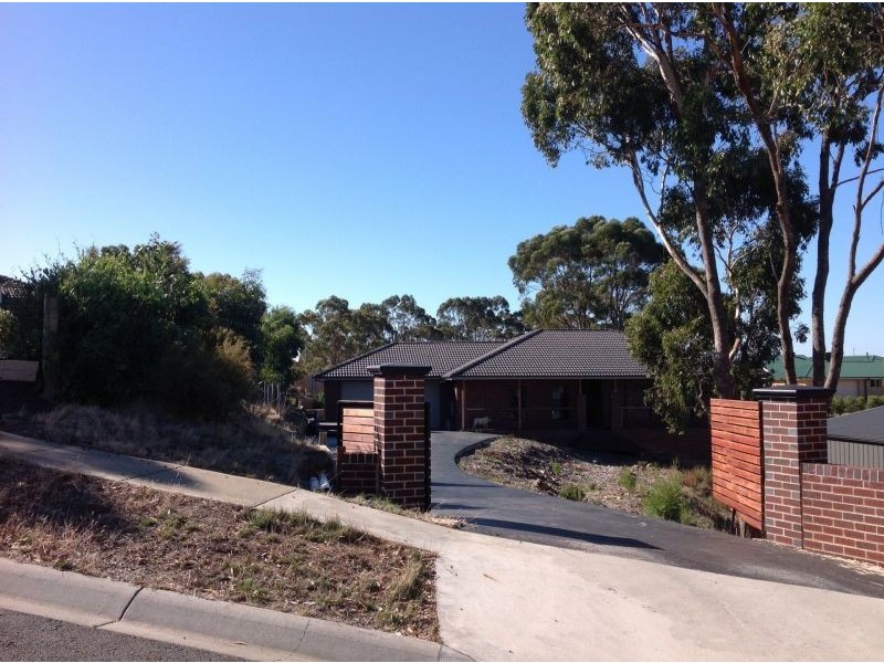 8 Tenni Close, Broadford VIC 3658