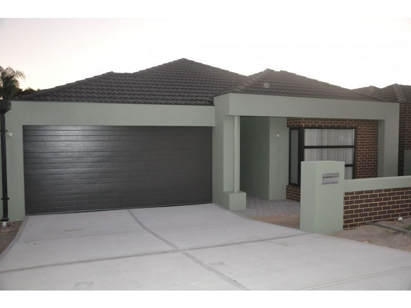 3 Stephen St, Queens Park WA 6107