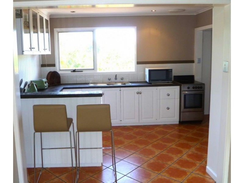 2 Valley Rd, Collinsvale TAS 7012