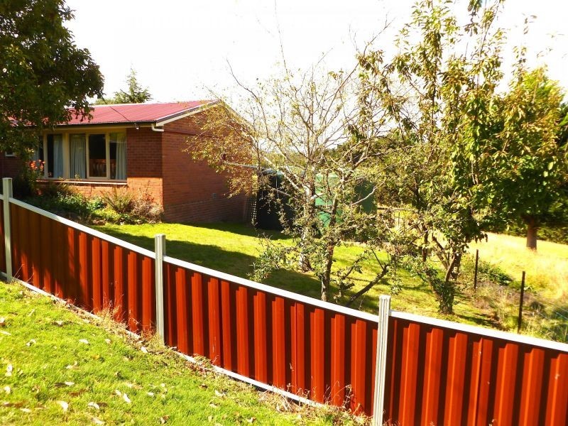 2 Valley Rd, Collinsvale TAS 7012