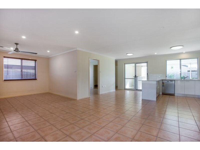 48 Undara Avenue, Buddina QLD 4575