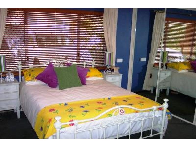 1 Essington St, Huntingdale WA 6110