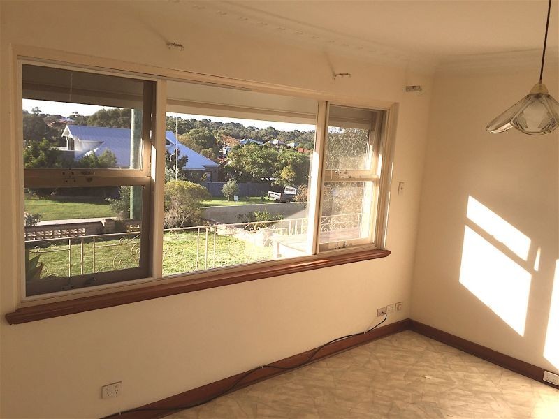 75 Samson Street, White Gum Valley WA 6162