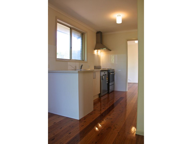 6 Warrah Court, Gladstone Park VIC 3043