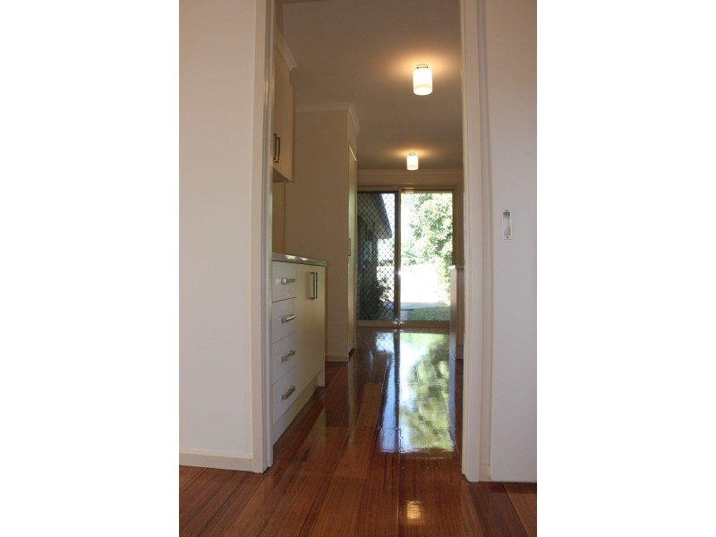 6 Warrah Court, Gladstone Park VIC 3043