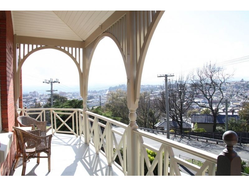Avena/2 Hillside Crescent, Launceston TAS 7250