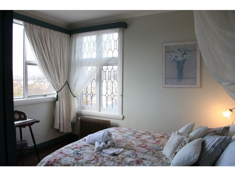 Avena/2 Hillside Crescent, Launceston TAS 7250