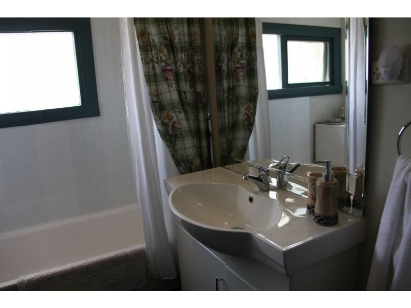 Avena/2 Hillside Crescent, Launceston TAS 7250