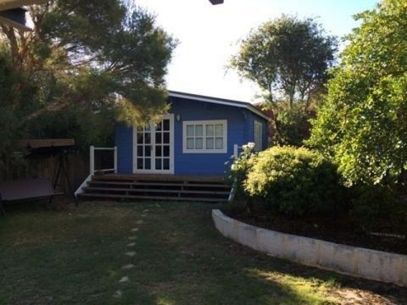 8 Curtis St, Dunsborough WA 6281