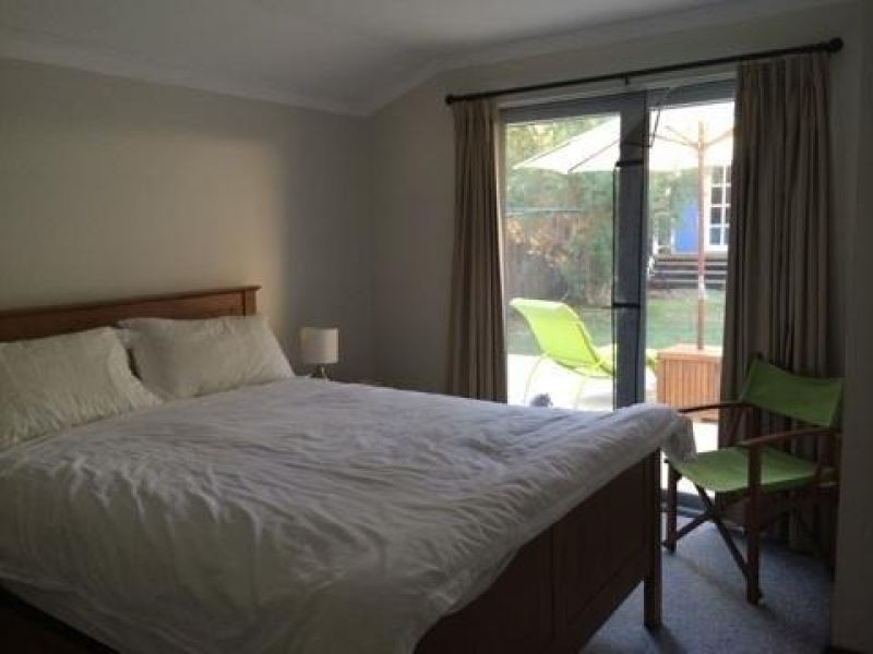 8 Curtis St, Dunsborough WA 6281