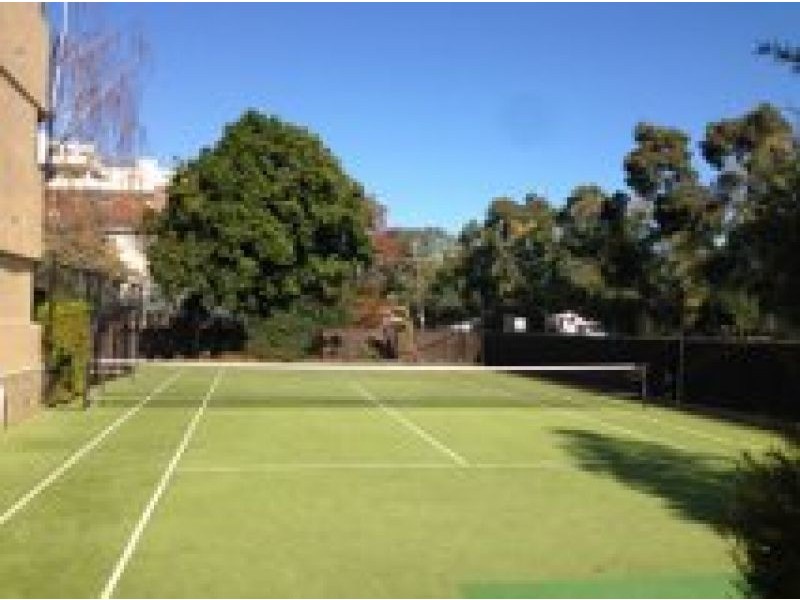 32 Queens Road, Melbourne VIC 3004