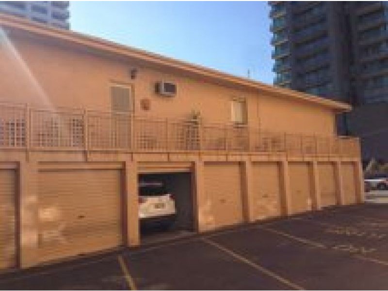 32 Queens Road, Melbourne VIC 3004