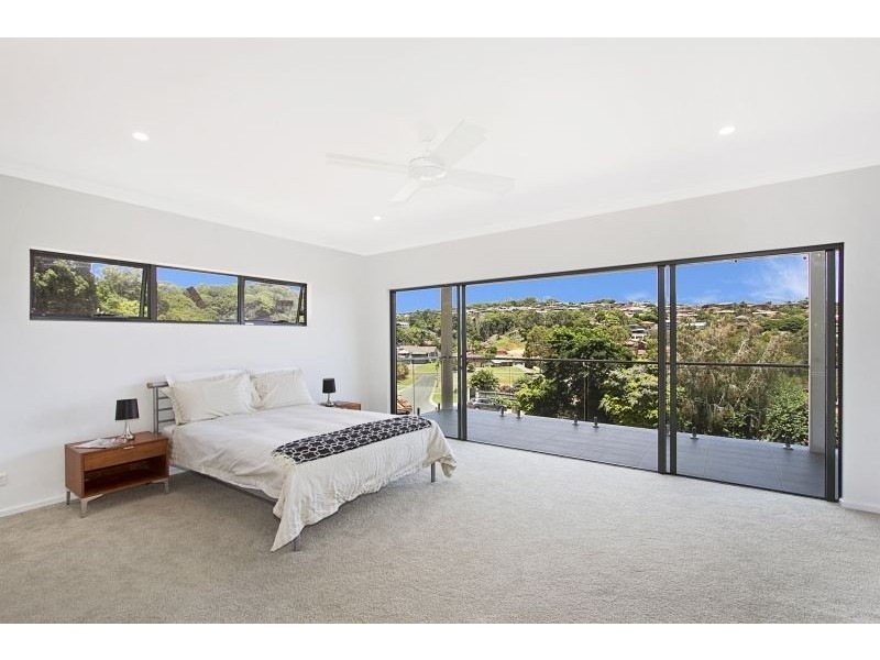 18 Donegal Court, Banora Point NSW 2486