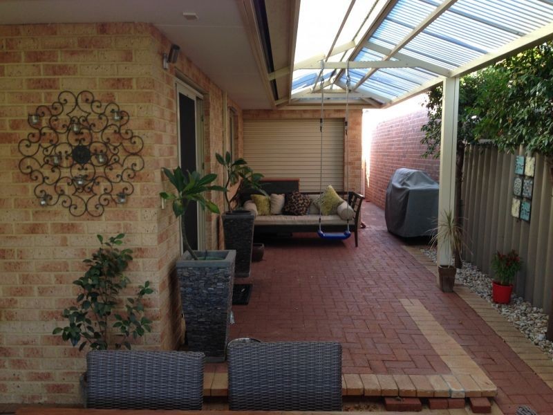 19 Heathfield Drive, Landsdale WA 6065