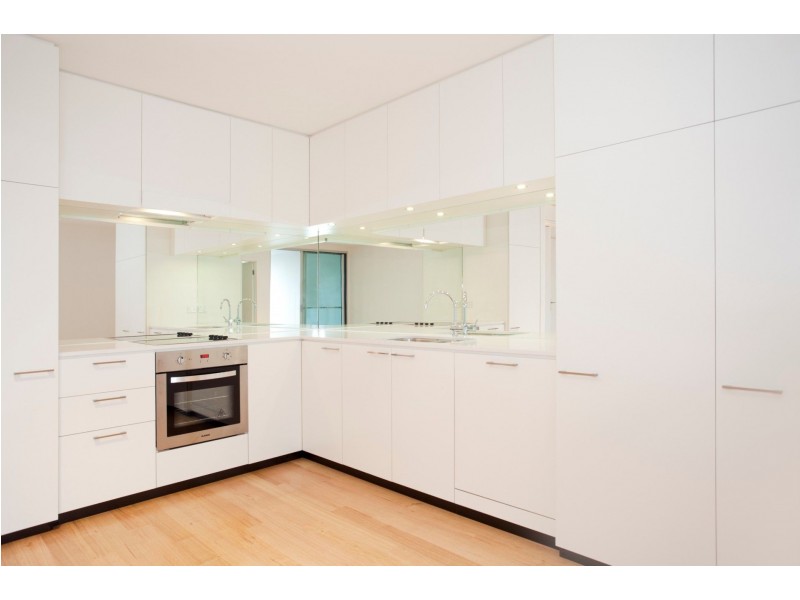 8/29 Moore Street, Adelaide SA 5000