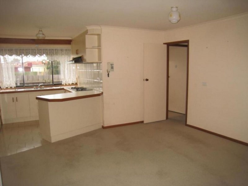 287 Heaths Rd, Werribee VIC 3030