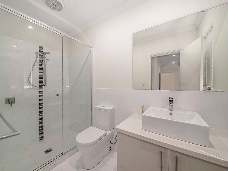 8 Emsworth Way, Balga WA 6061