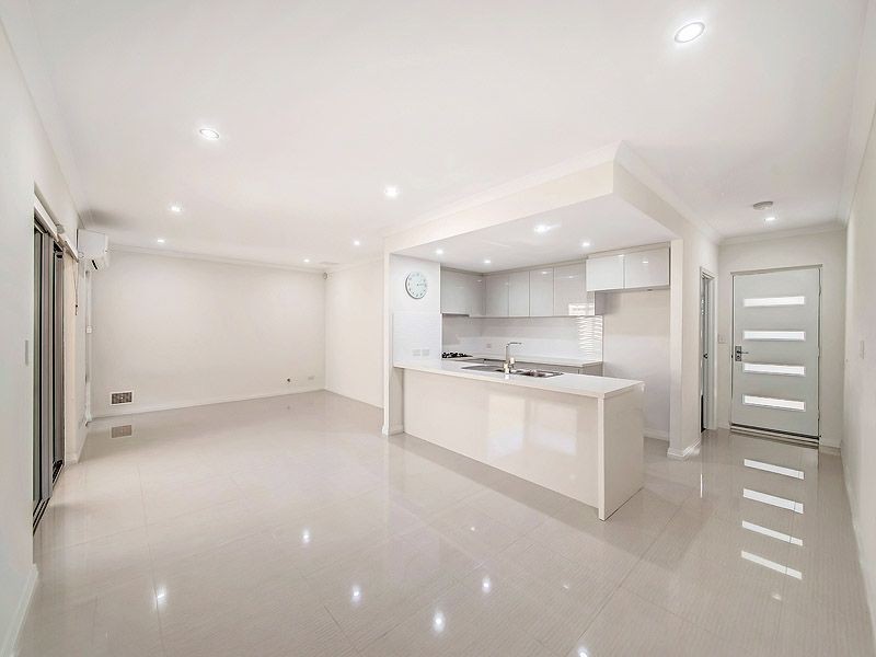 8 Emsworth Way, Balga WA 6061