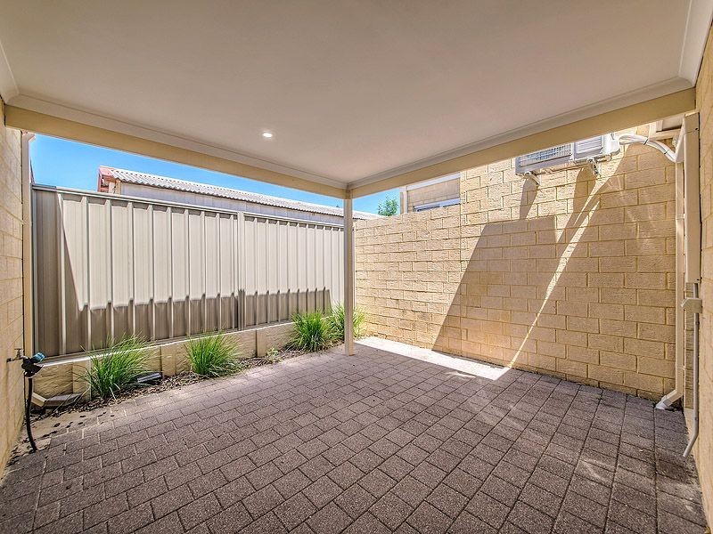 8 Emsworth Way, Balga WA 6061