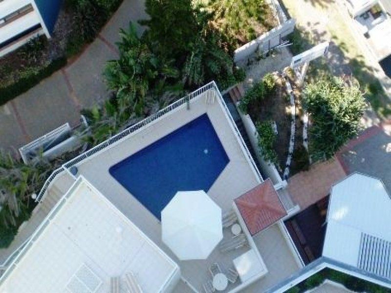 5 Woodroffe Ave, Main Beach QLD 4217