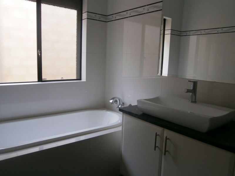 16 Romaine Loop, Darch WA 6065